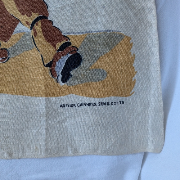 Vintage Guinness LinenTea Towel - Scene with Horse Cart Delivery Man Bird - Picture 3 of 12